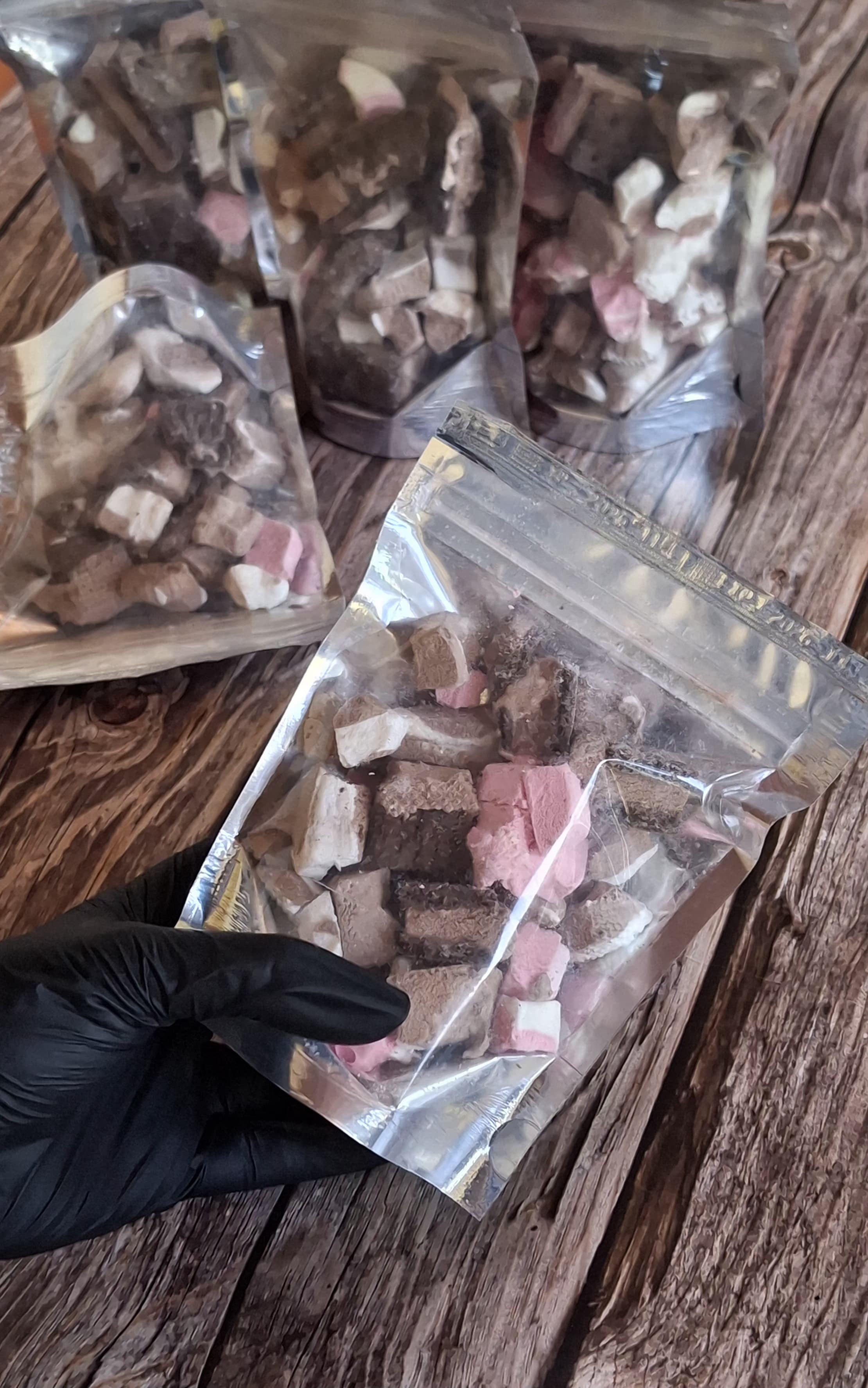 قطع مشكل آيس كريم مجفف بالتجميد